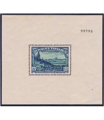 Sello de España 758 HB Defensa Madrid. Charnela  - 1 Filatelia.shop
